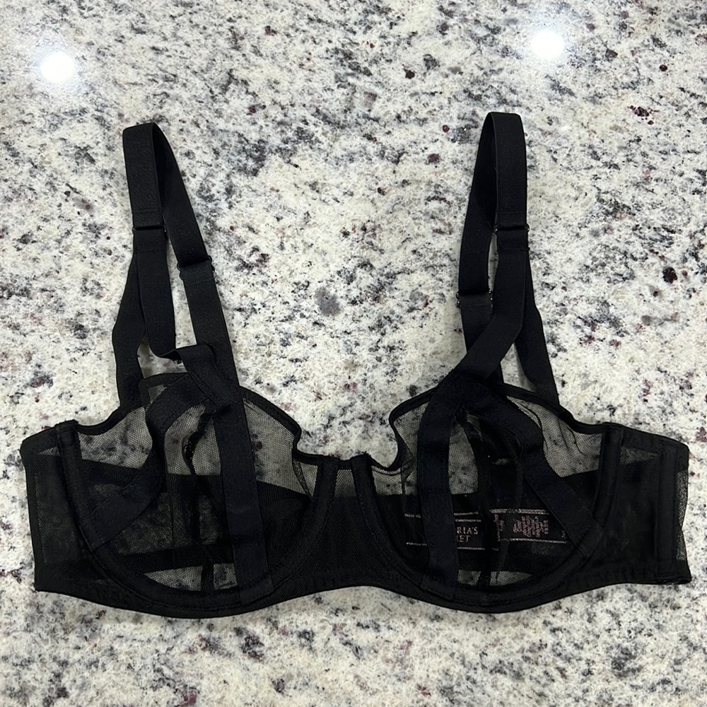 Victoria’s Secret Very Sexy unlined balconet